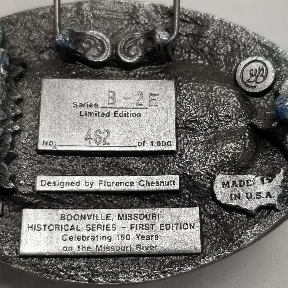 N/A vintage belt